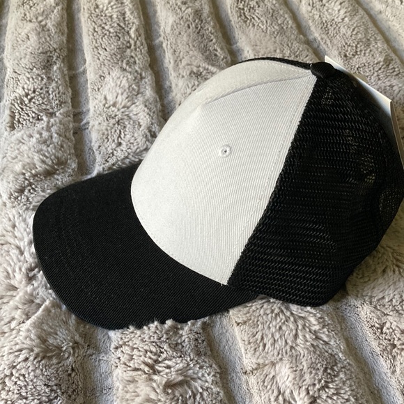 RVCA Other - Circuit Trucker Hat Blank